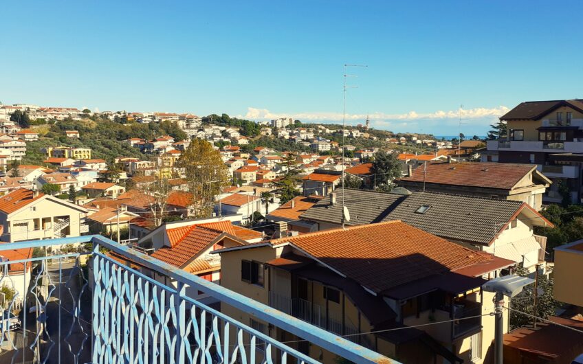 Appartamento Mansardato con Vista Panoramica a Pescara